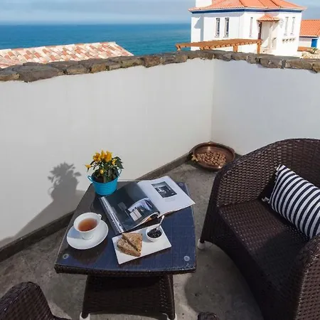 Chalet O Amorzinho Sintra Praia Azenhas do Mar Esterno foto